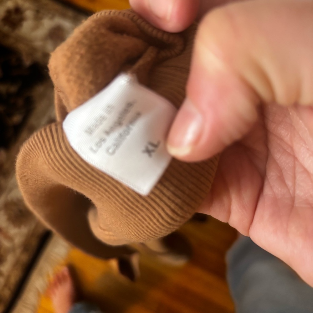 NEW Brown Clare V ciao Sweatshirt - Picture 3 of 4